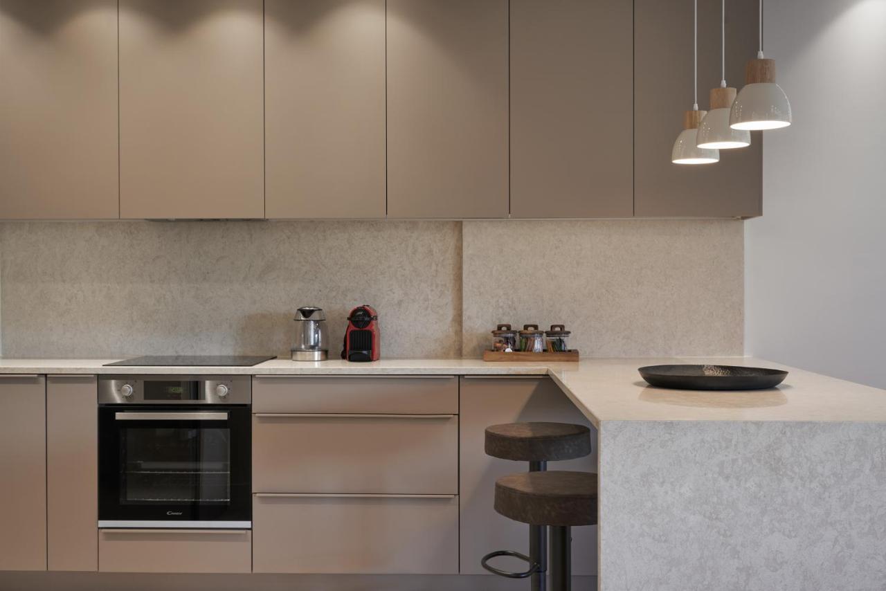 Urban Heights 3Bd Apt, Next To Hilton Афины Экстерьер фото
